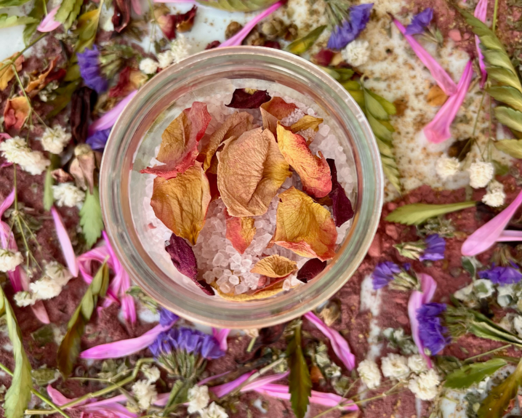 Floral bath salts crafts